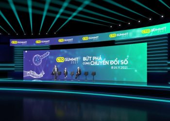 CTO-Summit-But-pha-trong-chuyen