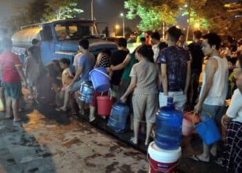 Yêu cầu chủ đầu tư Green Pearl cấp nước cho dân