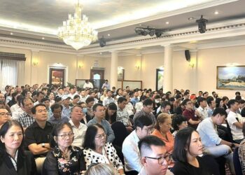 Đối thoại DN và chính quyền TP về quản lý, sử dụng nhà chung cư